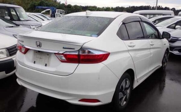 2017 HONDA GRACE - Image 2