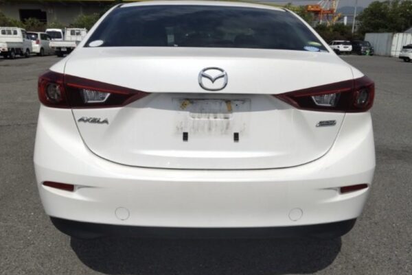 2017 Mazda Axela - Image 4