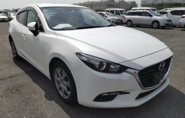 2017 Mazda Axela - Image 6