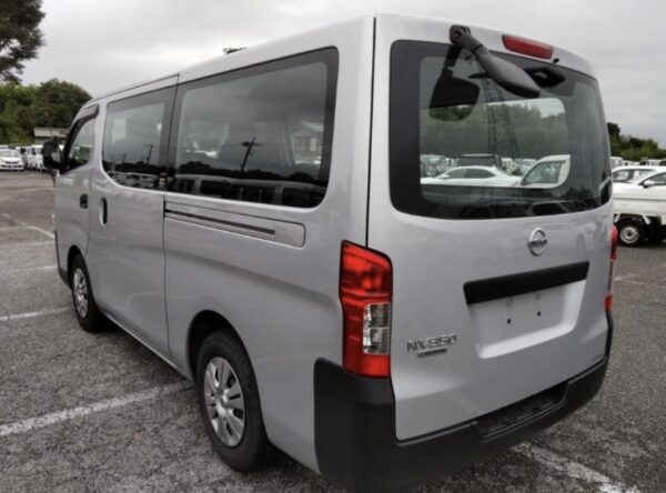 2017 Nissan Caravan - Image 5