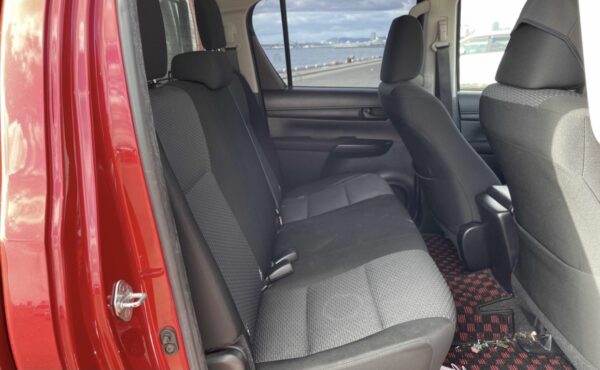2018 Toyota Hilux - Image 6
