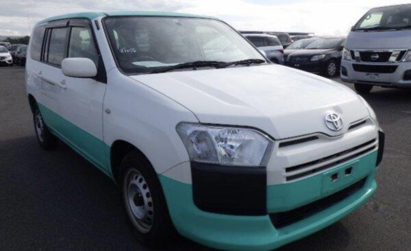 2017 Toyota Probox - Image 3