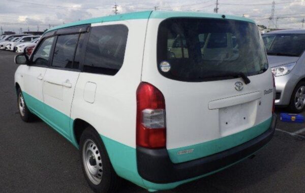 2017 Toyota Probox - Image 5
