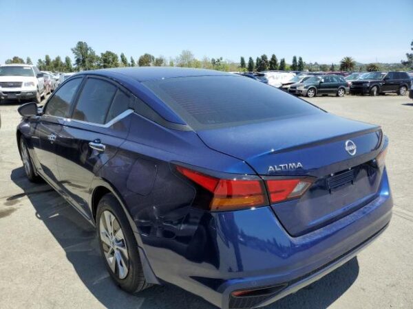 2023 Nissan Altima S - Image 3